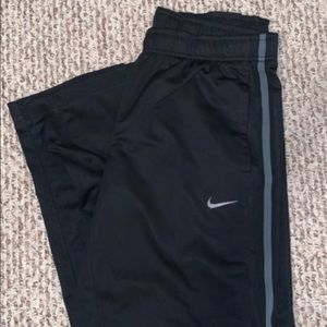 Nike sweatpants size M